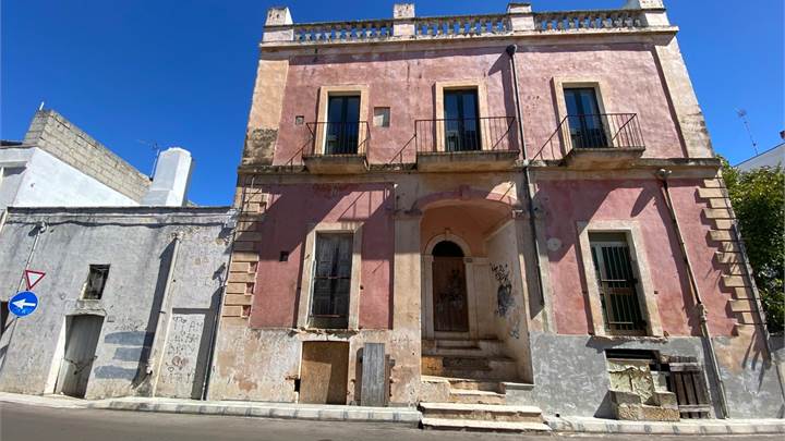  Il Tuo Palazzotto  nel Cuore Autentico del Salento 