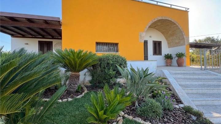 Villetta in periferia 