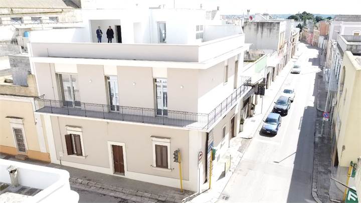 Spaziosa Casa Singola nel Cuore di Casarano